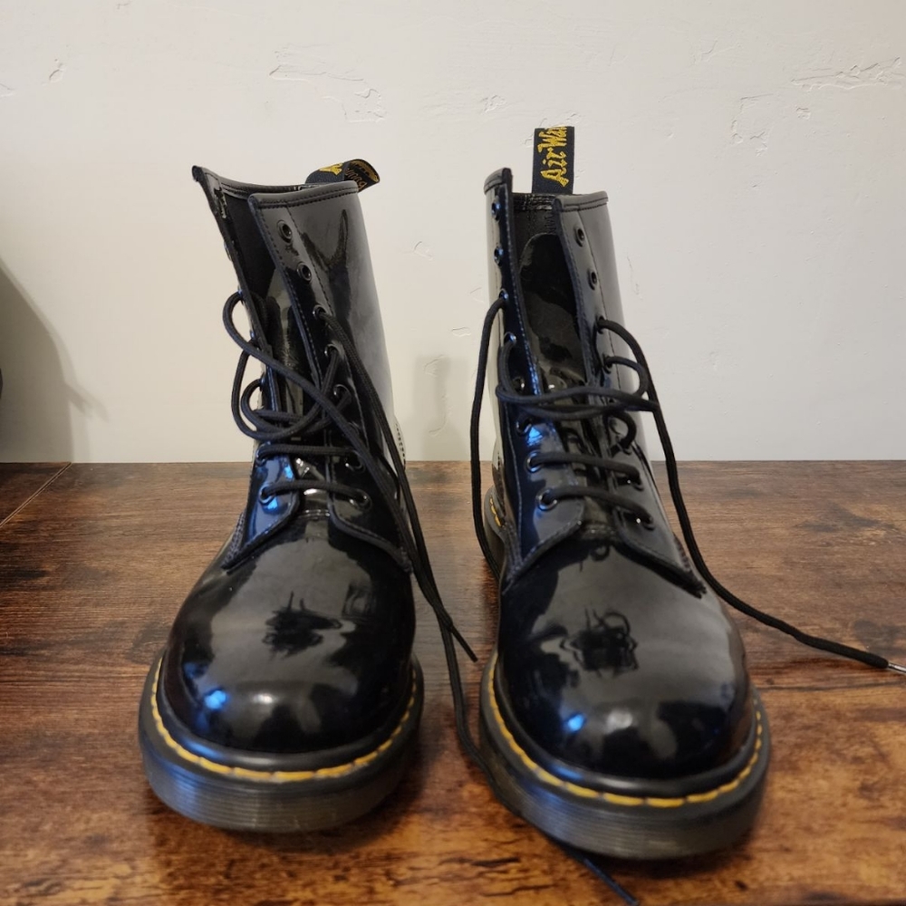 EUC Dr. Martens 1460 Patent Leather Boots! - Picture 3 of 13